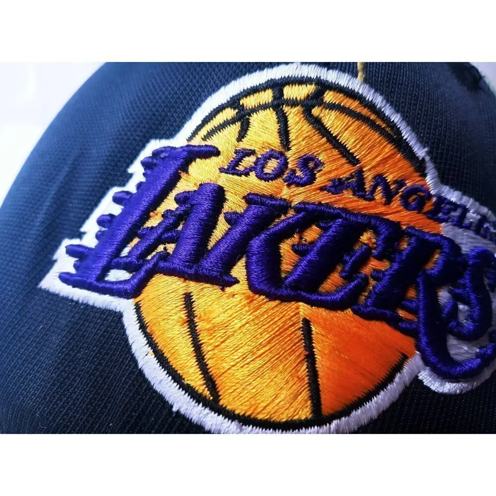 LAKERS Adidas Men's Hat / Cap Size L/XL Stretch Fit Black/White Nice Condition